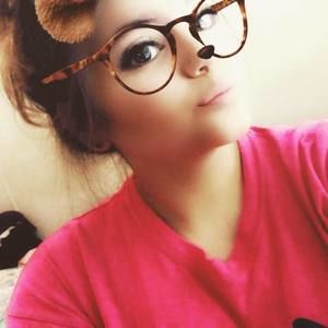 Meet your Posher, Michaela